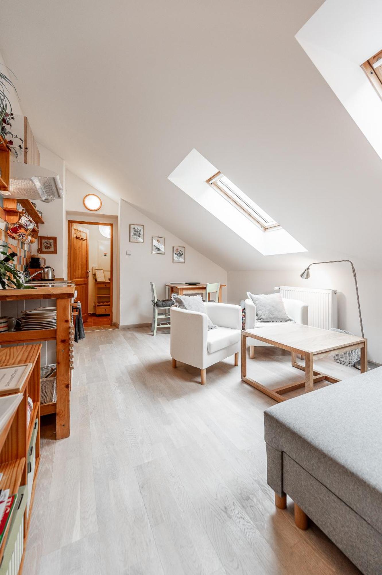 2 Room Flat Hlavna Kosice With Parking ภายนอก รูปภาพ