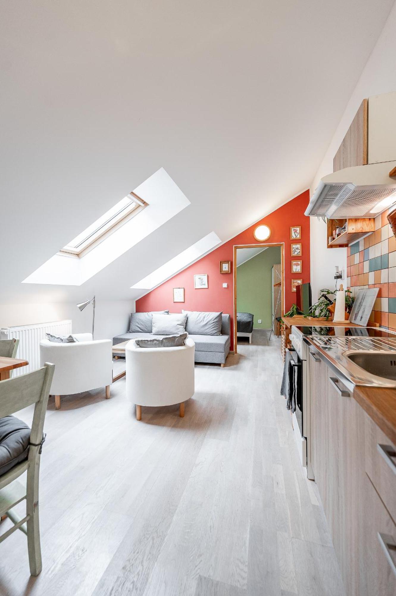 2 Room Flat Hlavna Kosice With Parking ภายนอก รูปภาพ